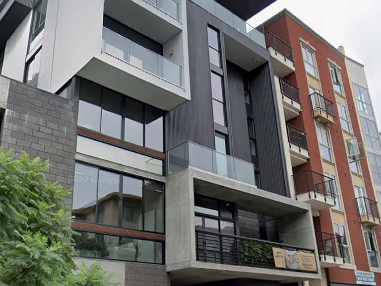 1929 Columbia St #302 — Photo 2