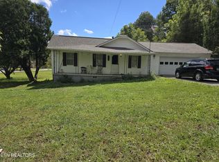 322 Southern Ln, Oneida, TN 37841