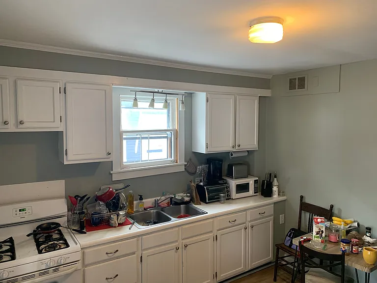 224-226 Pine St — Photo 20