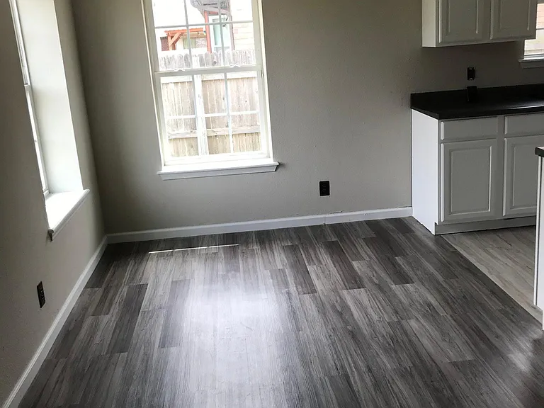 13933 S Poplar St E — Photo 7