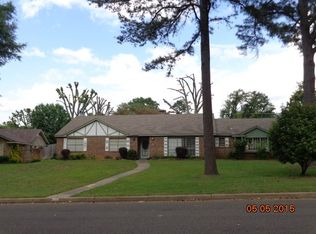 511 Berkshire Dr, Longview, TX 75605
