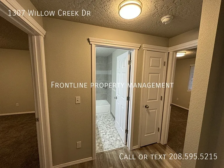 1307 Willow Creek Dr — Photo 13