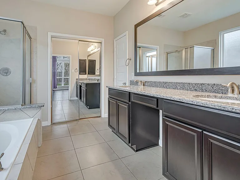 17602 Stamford Oaks Dr — Photo 17