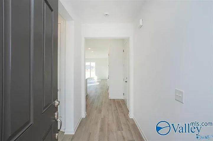 3 bed, 2.0 bath, 1740 sqft, $1,795 — Photo 2