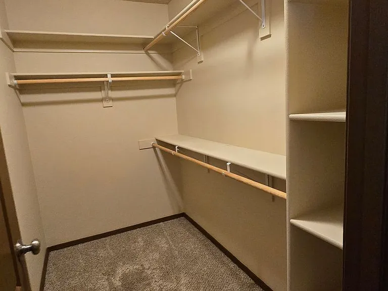 608 Monarch St — Photo 11