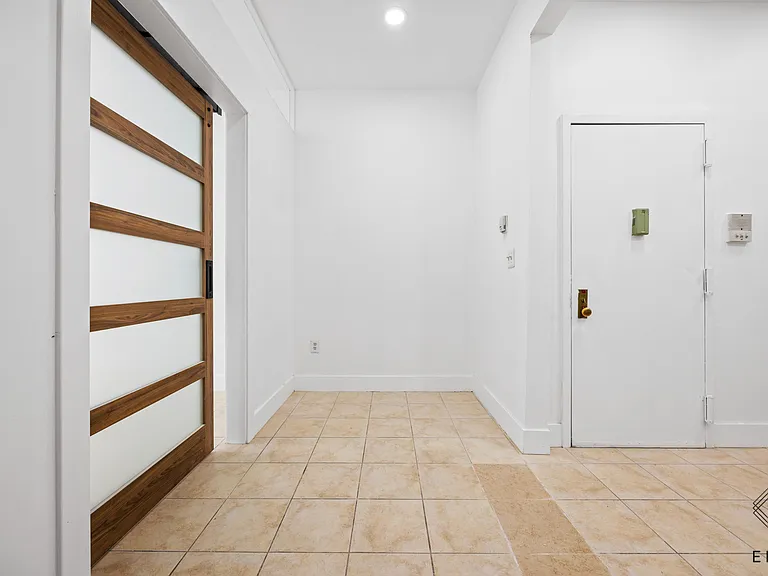 915 Broadway #3B — Photo 6