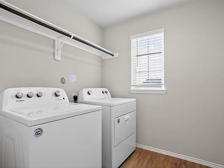 16817 Pink Wintergreen Dr — Photo 36
