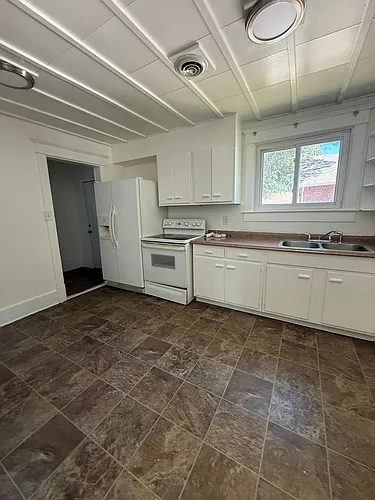 23 Custer Ave #A Photo 1