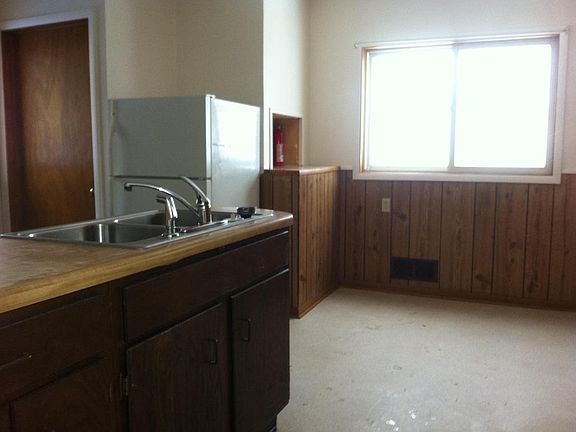 5th image of 813 Bingham Ave