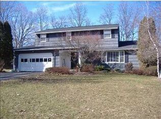 6317 Meridan Rd, Jamesville, NY 13078