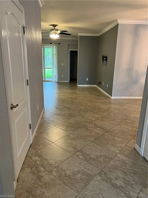 3 bed, 2.0 bath, 1677 sqft, $2,400 — Photo 3
