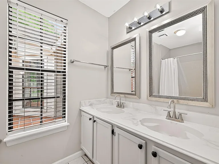 34 Green Slope Pl — Photo 40