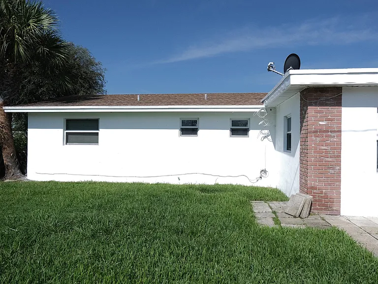 980 Woodland Ave — Photo 21