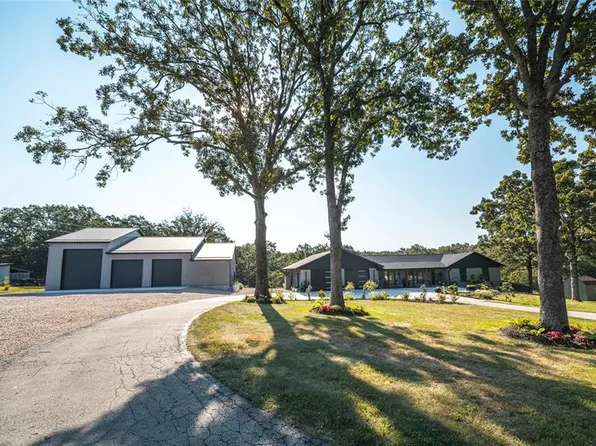 1724 Acid Mine Rd, Sullivan, MO 63080