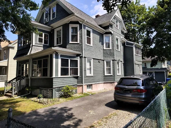 93 Montrose St, Springfield, MA 01109