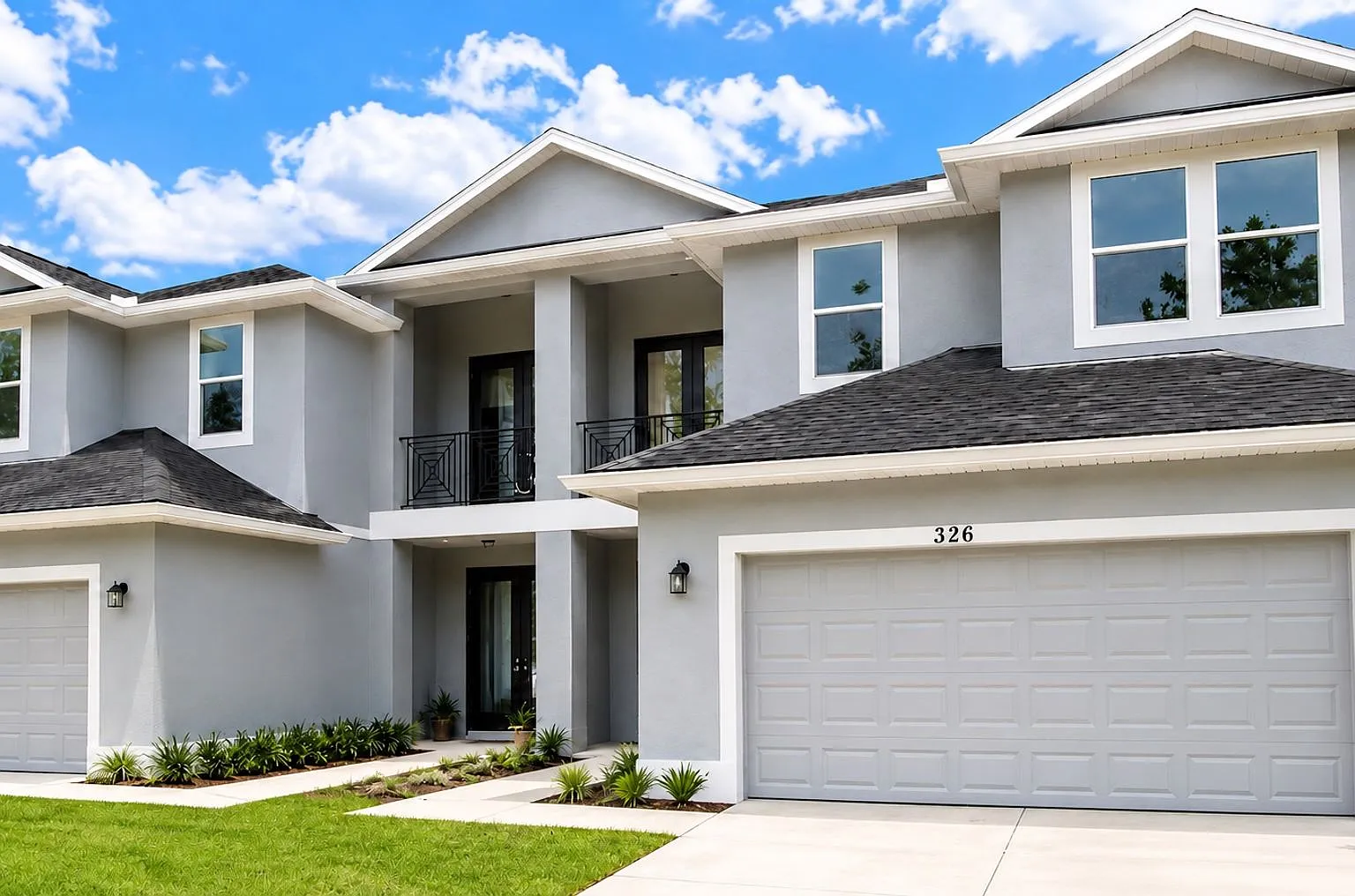 Stunning 3-Bedroom Townhome with Loft, Balcony & 2-Car Garage in Kissimmee! — Photo 1