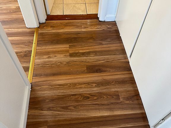 2nd image of 1621 Nobili Ave APT 6