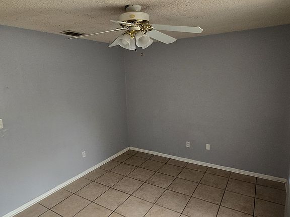 5th image of 4840 Royal Palm Ave #4840