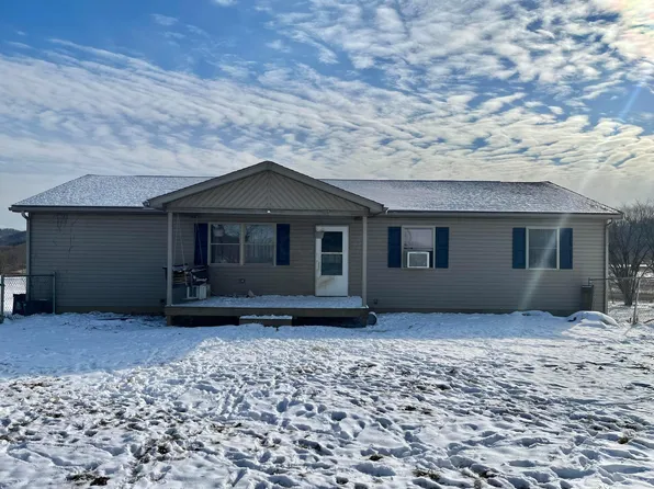 1914 Oak Ln, Kingston, OH 45644