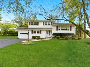 2286 Stocker Ln, Scotch Plains Twp., NJ 07076