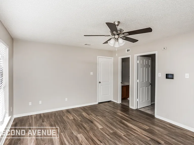 2725 Stillwater Dr — Photo 14