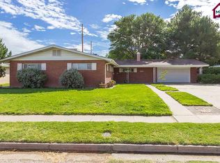 2270 Rosedale Dr, Las Cruces, NM 88005