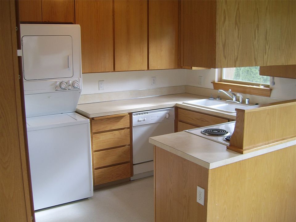 1st image of 218 To 220 171st St S