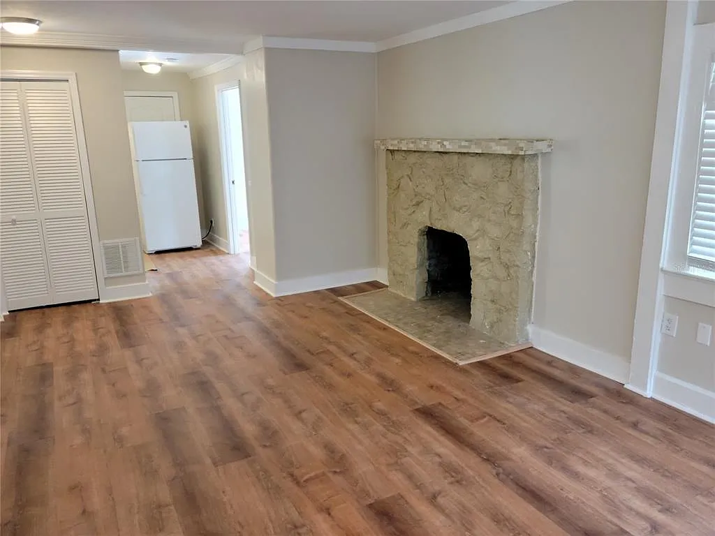 2 bed, 1.0 bath, 792 sqft, $1,699 — Photo 3