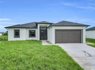 3206 34th St SW, Lehigh Acres, FL 33976