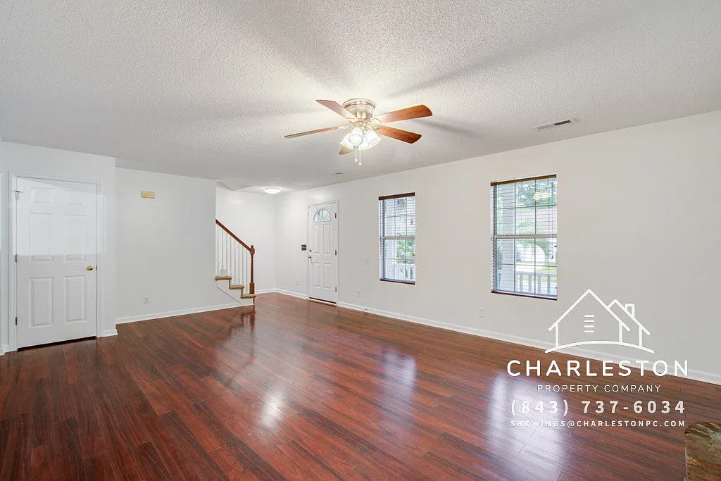 4 bed, 2.5 bath, 1695 sqft, $2,300 — Photo 4