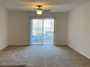 412 Acorn Grove Ln #F, Chesapeake, VA 23320