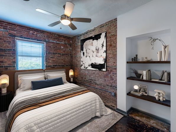 700 Everett St APT 2127
