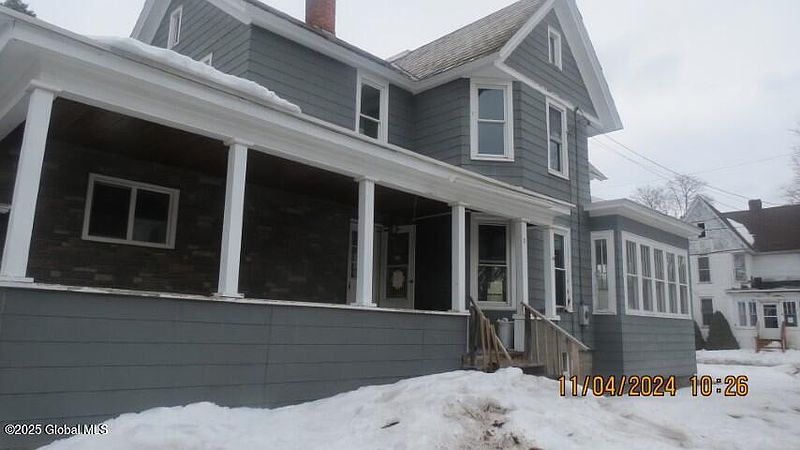 3rd image of 7 John Street