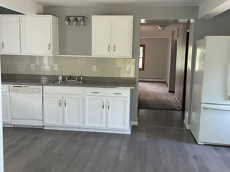 1 Old New Salem Rd #1 — Photo 7