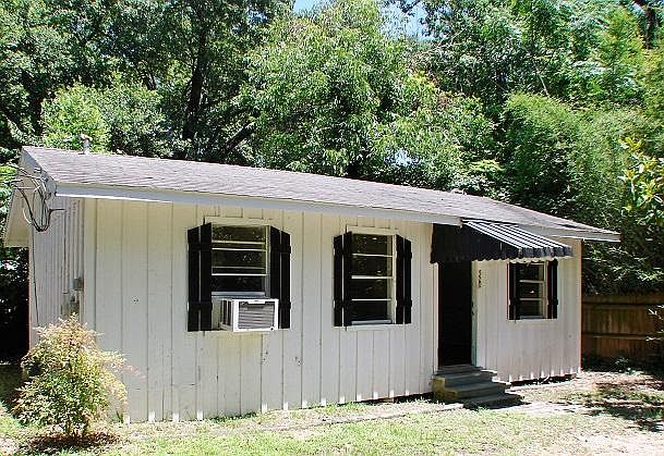 1st image of 520 McGuire Ln
