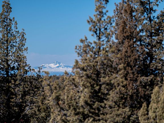 3rd image of SE Goble Dr #Tl4200