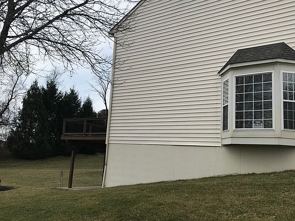 Side view from Entrance St