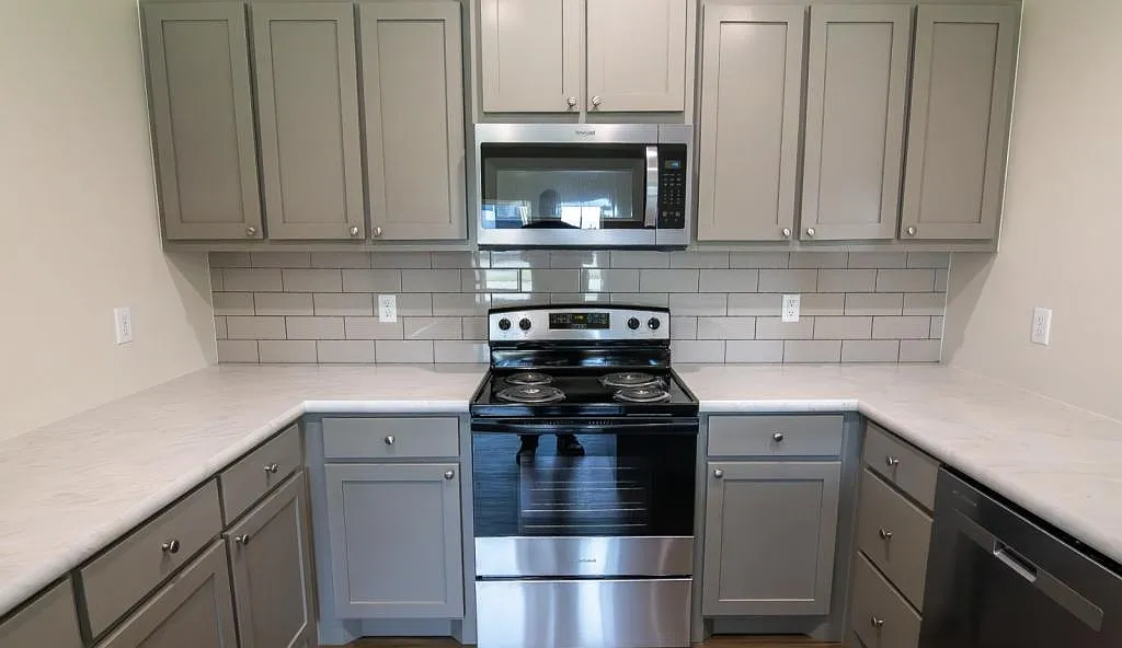 1 Shamrock Cir — Photo 3