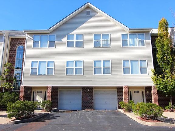 2nd image of 22 Deer Court Dr