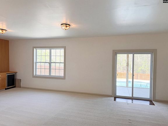 3rd image of 1615 Birch Grain Rd