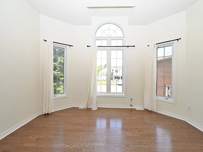 58 Bloxham Pl — Photo 5