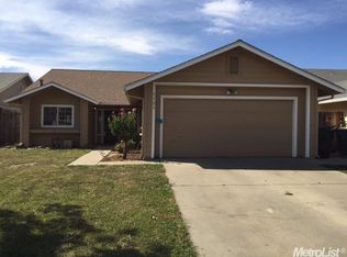 1121 Raymond Dr, Modesto, CA 95351