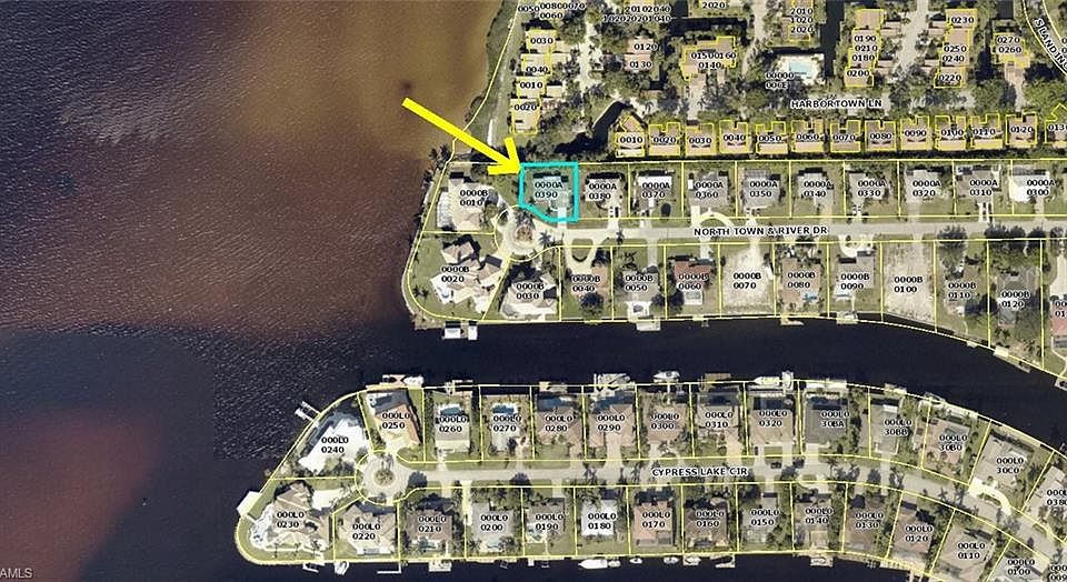 1st image of 683 N Town And River Dr