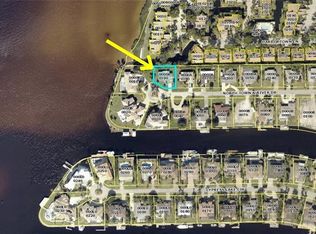 683 N Town And River Dr, Fort Myers, FL 33919