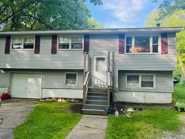 79 Black Hill Road, Plainfield, CT 06374