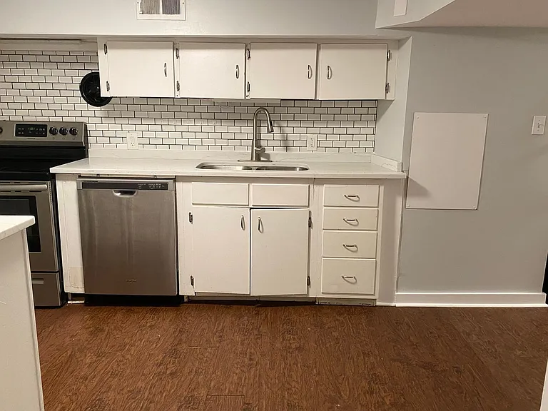 1002 N Aurora St — Photo 12