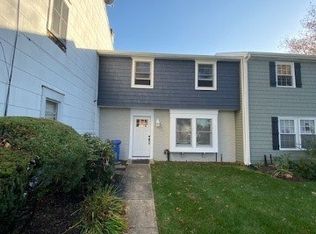 12 Norfolk Ct, Coram, NY 11727