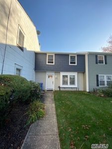 12 Norfolk Ct, Coram, NY, 11727