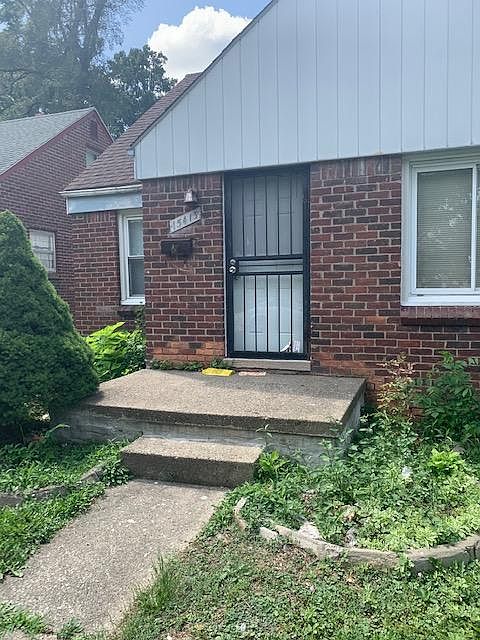 1st image of 15413 Auburn St