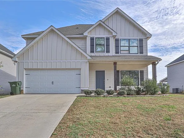 2392 19th Pl, Valley, AL 36854